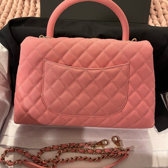 ❌ SOLD ❌✨Gorgoeus Chanel 20A CoCo Handle✨ - Picture 3 of 14